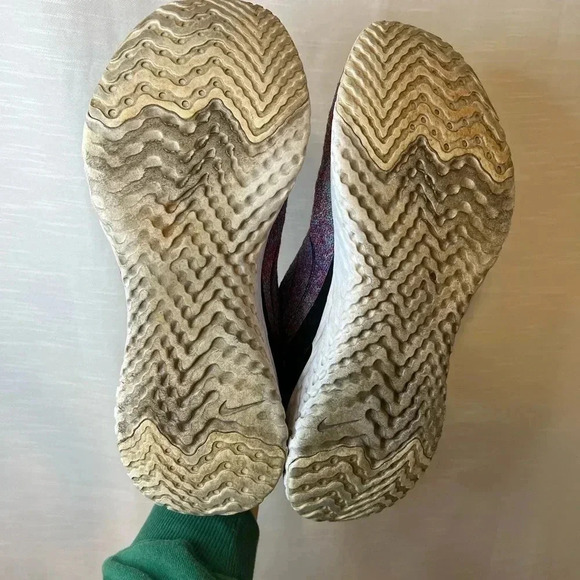 NIKE EPIC PHANTOM REACT V1 (WHITE/BLACK-UNI RED) - Picture 3 of 7